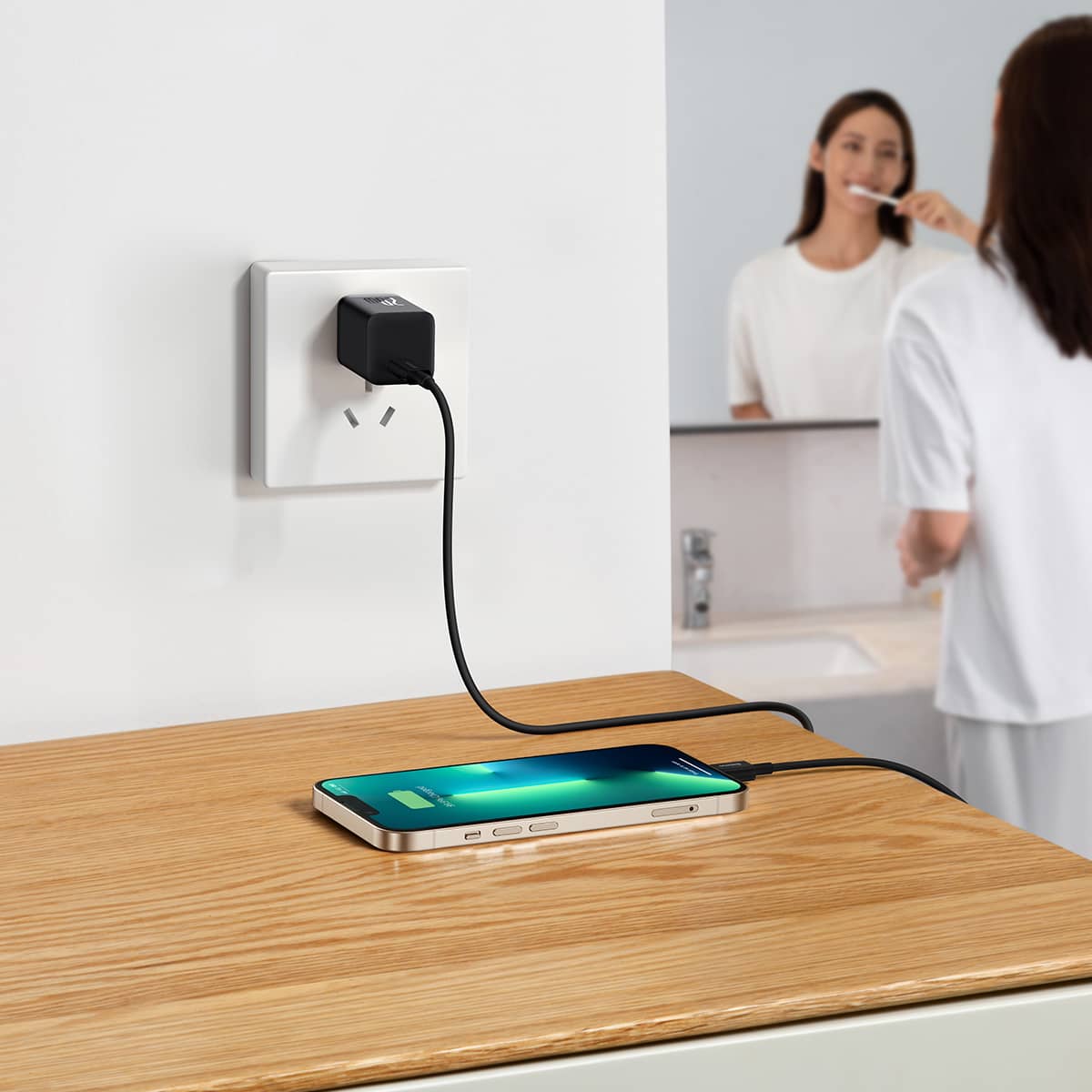 شارژر دیواری 20 وات بیسوس مشکی مناسب آیفون مدل Baseus GaN5 Fast Charger Type C 20W CN Mini