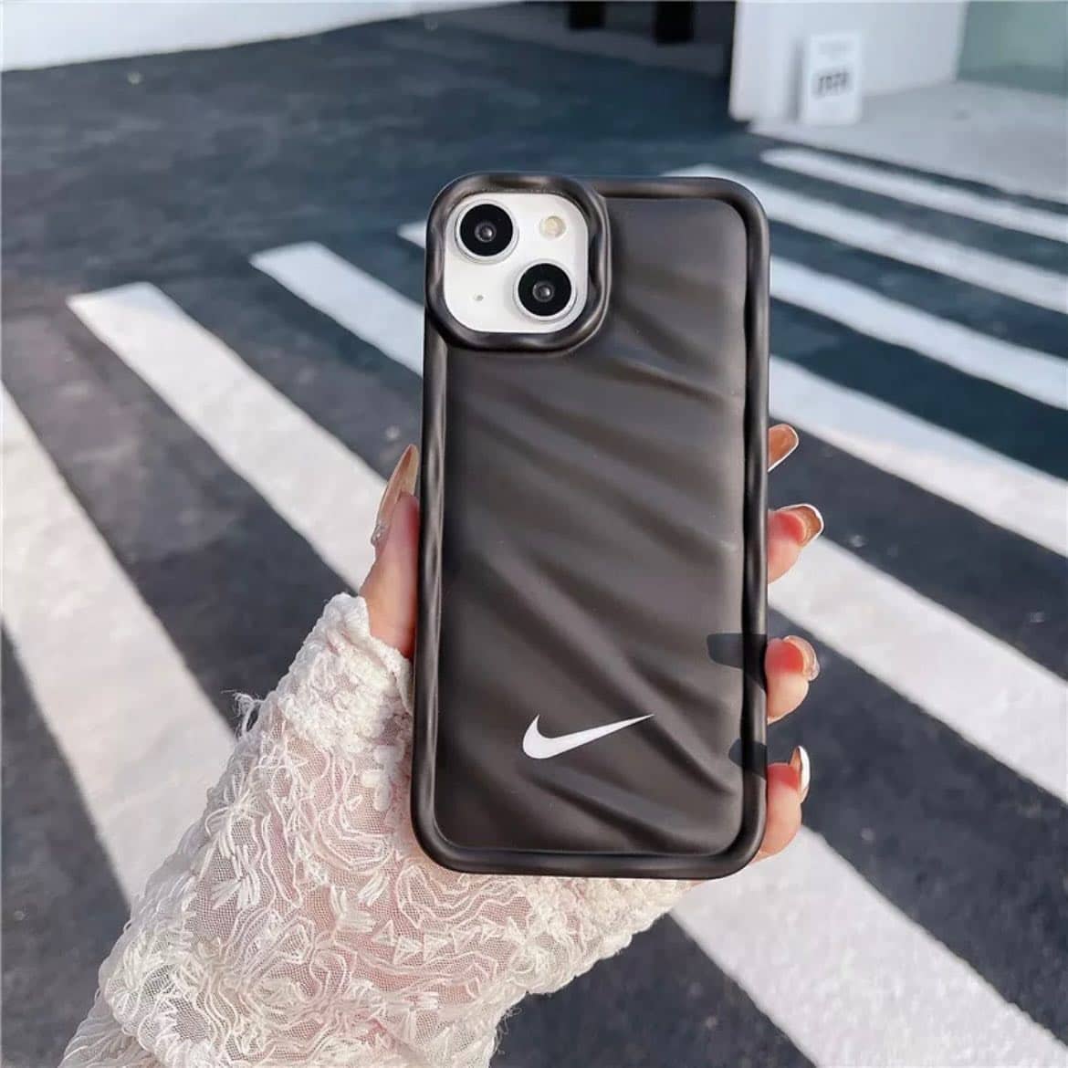قاب سیلیکونی آیفون مدل نایک مناسب Iphone 14 ProMax , Iphone 13 , Iphone 13 ProMax , Iphone 12 ProMax