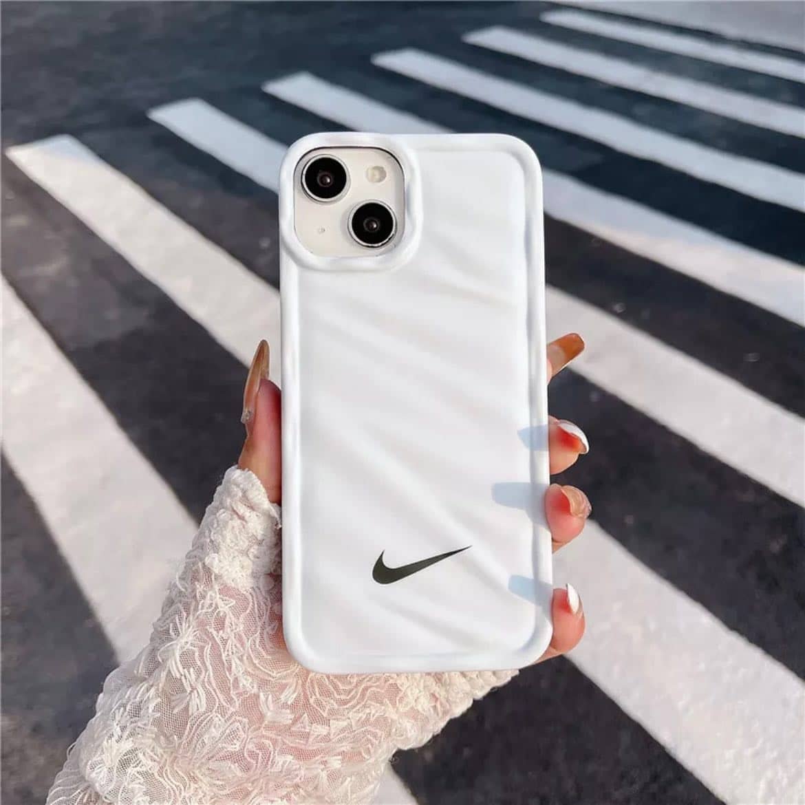 قاب سیلیکونی آیفون مدل نایک مناسب Iphone 14 ProMax , Iphone 13 , Iphone 13 ProMax , Iphone 12 ProMax