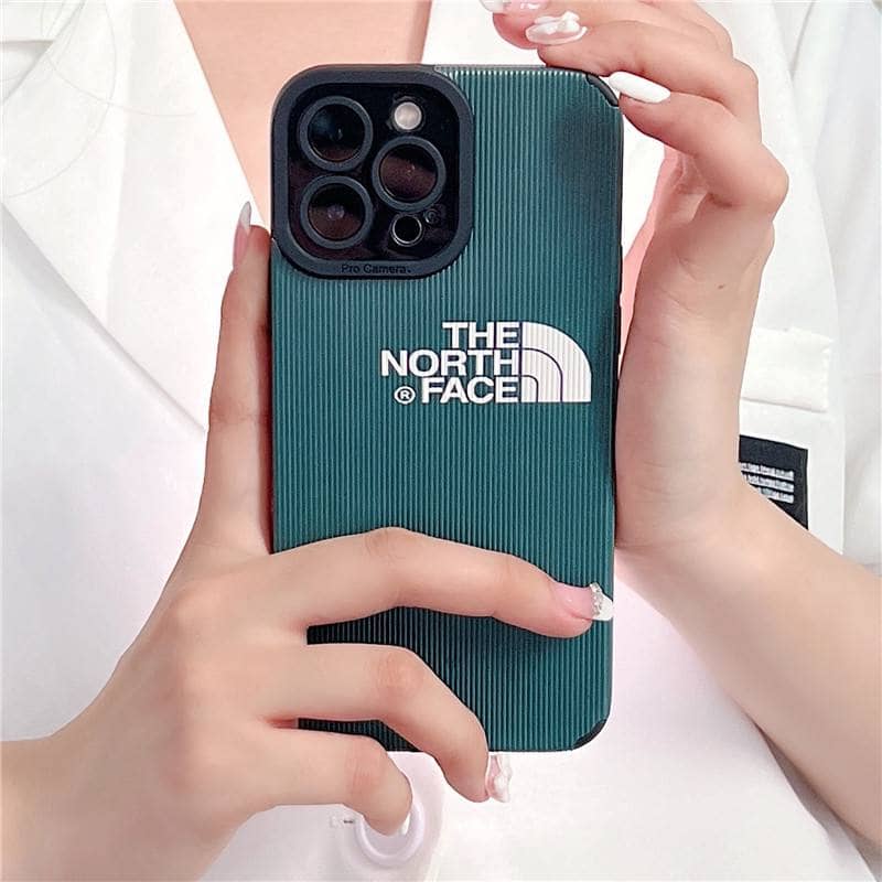 قاب کبریتی آیفون سبز مدل The North Face مناسب iphone 11 ' iphone 11 ProMax , iphone 12 , iphone 12 Pro , iphone 12 ProMax , iphone 13 , iphone 13 ProMax , iphone 14ProMax