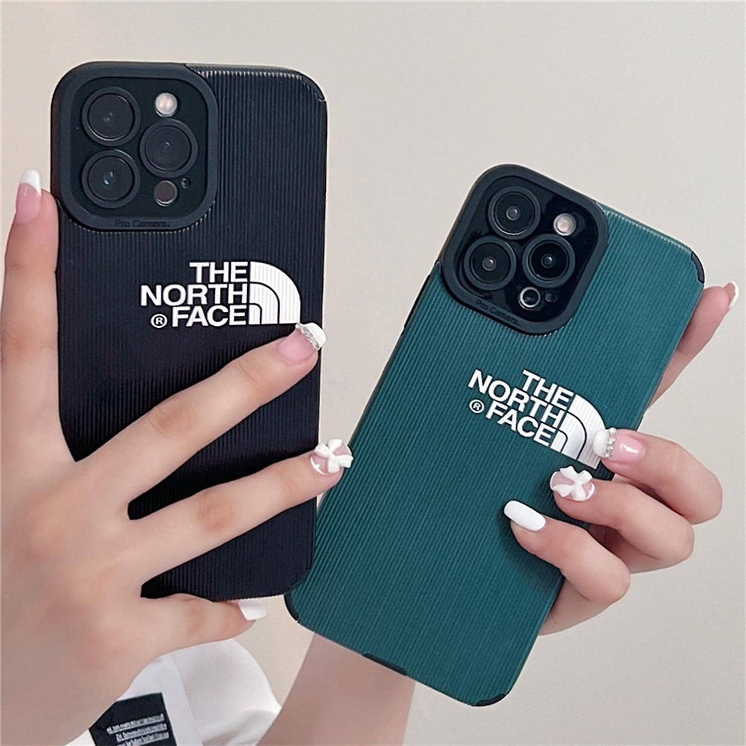 قاب کبریتی آیفون سبز مدل The North Face مناسب iphone 11 ' iphone 11 ProMax , iphone 12 , iphone 12 Pro , iphone 12 ProMax , iphone 13 , iphone 13 ProMax , iphone 14ProMax